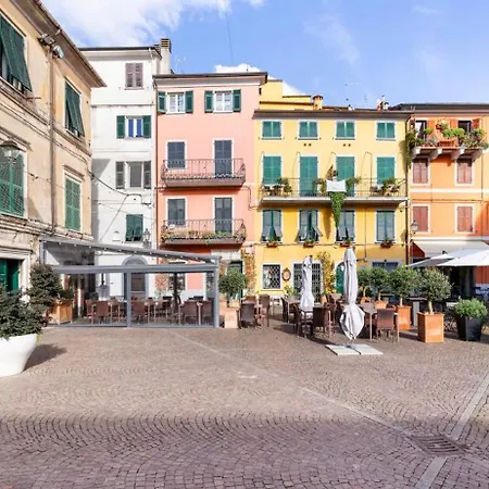 Apartment Cocoon, Atypical Flat In Historic Center & Breakfast